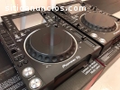 2x Pioneer CDJ-2000NXS2 + 1x DJM-900NXS2