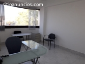 AMPLIA OFICINA EJECUTIVA CON MUEBLES