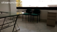 OFICINA CON MUEBLES EN ALQUILER